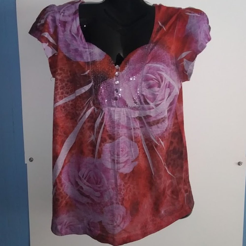 Unity Cabbage Rose Print Longline T, plunge neck